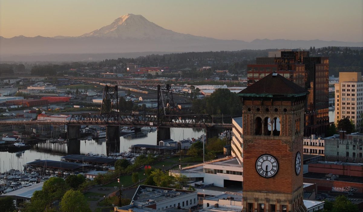 stunning-view-of-tacoma-s-foss-waterway-captured-f-2024-06-04-02-08-36-utc